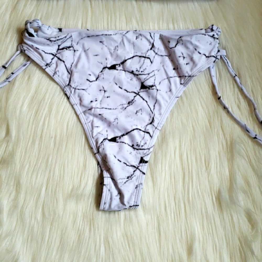 Marble Lace-up Bandeau Top Highwaisted Bikini Set - Picture 10 of 10